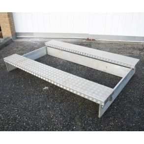 Gravrammes�t 215 x 85 indv.